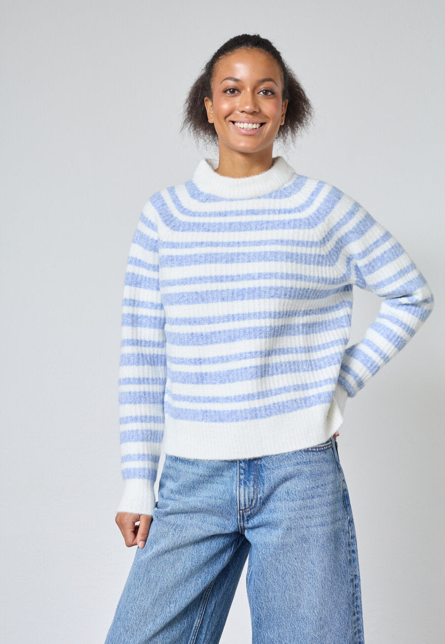 SISTERS POINT - HICA SWEATER