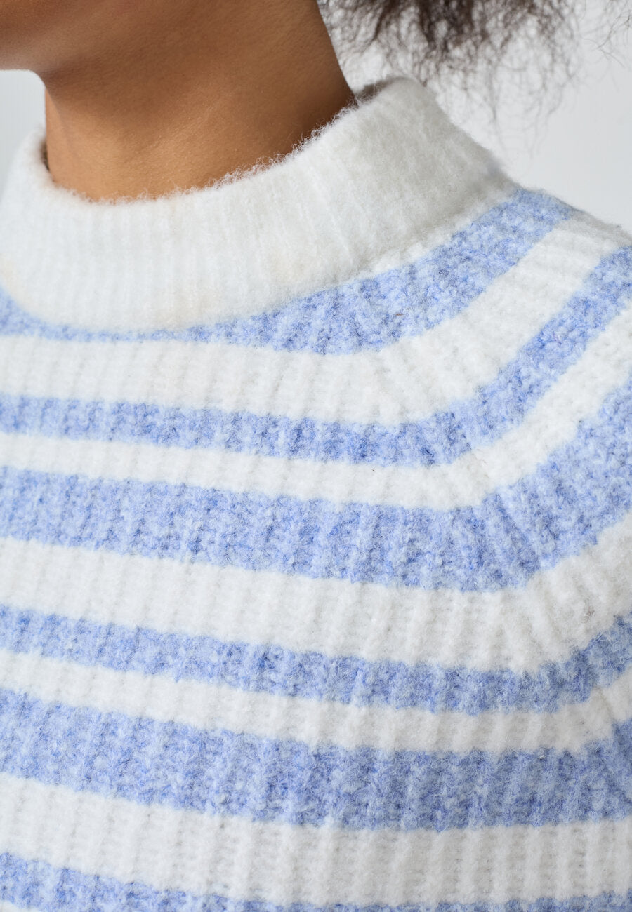 SISTERS POINT - HICA SWEATER